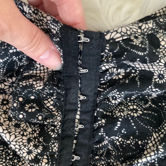 🌼KIRRA Peplum PACSUN Sleeveless Top - Picture 6 of 13